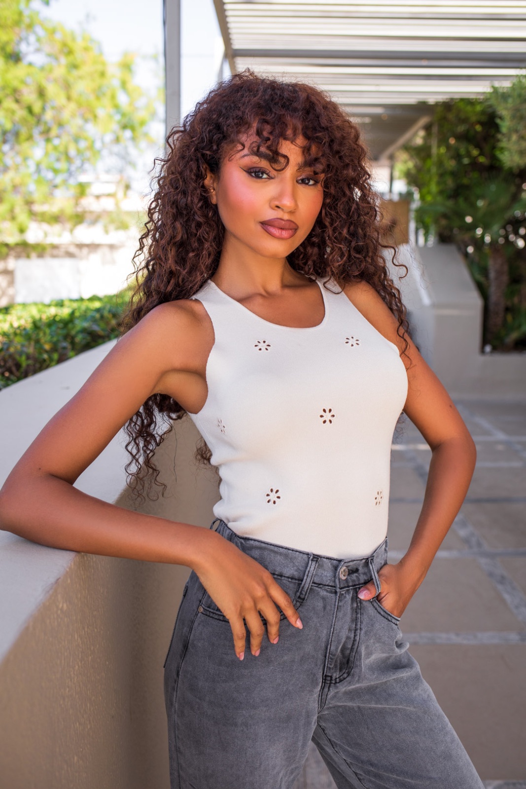 img_6a4ba6bc11ff24.29947661 Daisy Top Κρέμ - Image 1